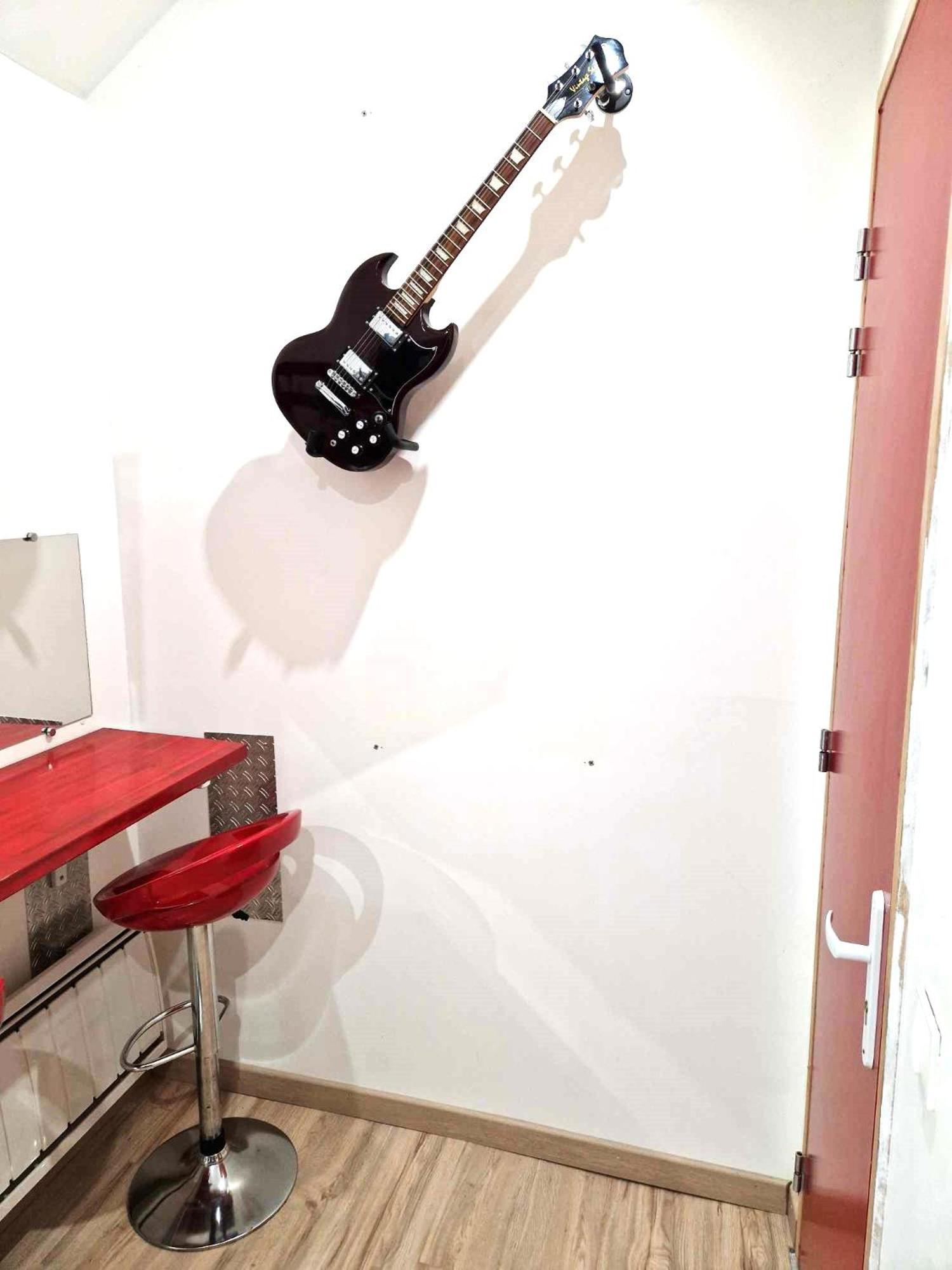 09 - Joli Studio Avec 2 Lits, Logement Tout Equipe Pour 1, 2 Ou 3 Personnes Maximum, Vue Sur Parc Arbore, Parking Privatif Gratuit, Grand Fourgon Possible, Tout Le Linge De Maison Est Fourni Razac-sur-lʼIsle Εξωτερικό φωτογραφία
